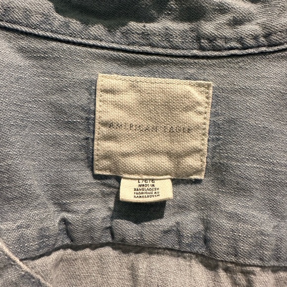 American Eagle Men’s Short Sleeve Denim Shirt - Picture 3 of 3